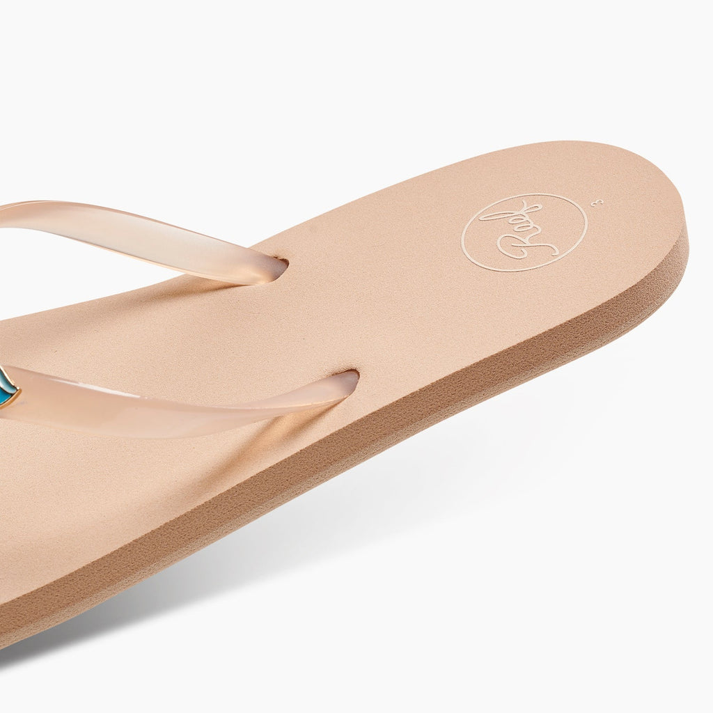 Kids Charming right-facing sandal close-up of the toe area with soft cushioning and arch support designed for girls.