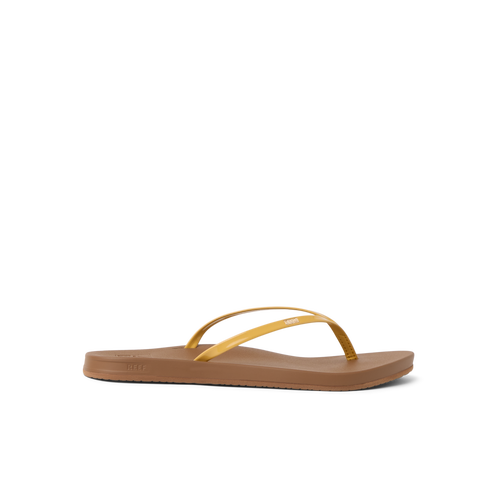 Cushion Slim women's sandal facing left, golden apricot straps, beach-inspired comfort with anatomical arch support and soft cushioning.