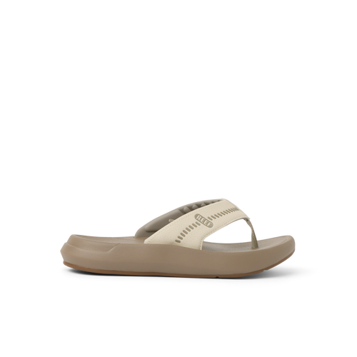Cruiser men's sandal facing right, oatmeal color with anatomical arch support and soft-rebound cushioning for comfort.