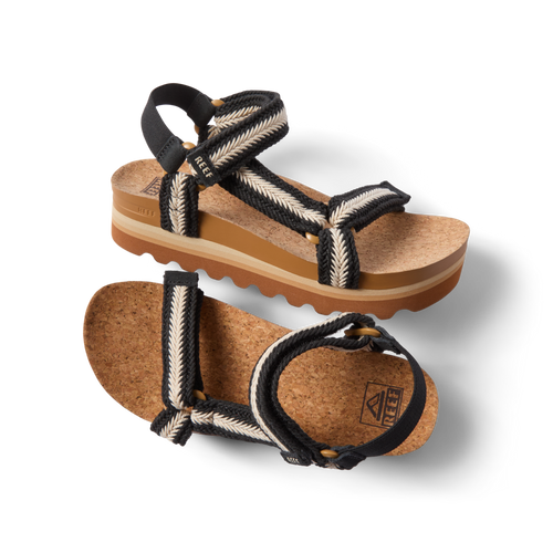 Cushion Rem Hi women's sandals facing right, close-up on straps and cushioned platform with arch support, beach-inspired comfort.